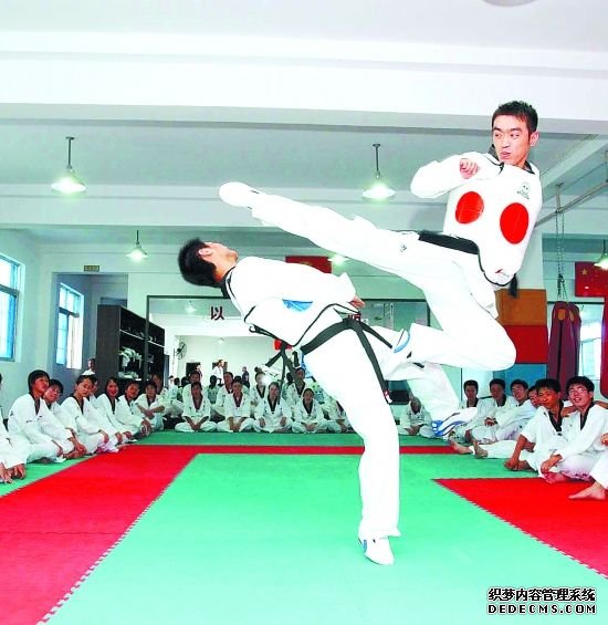 跆拳道:人生哲理的格斗(组图)
