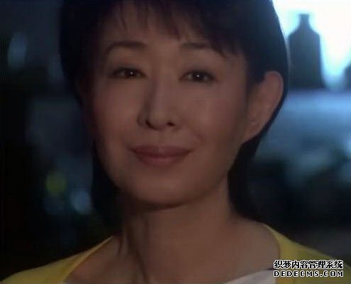 三田佳子