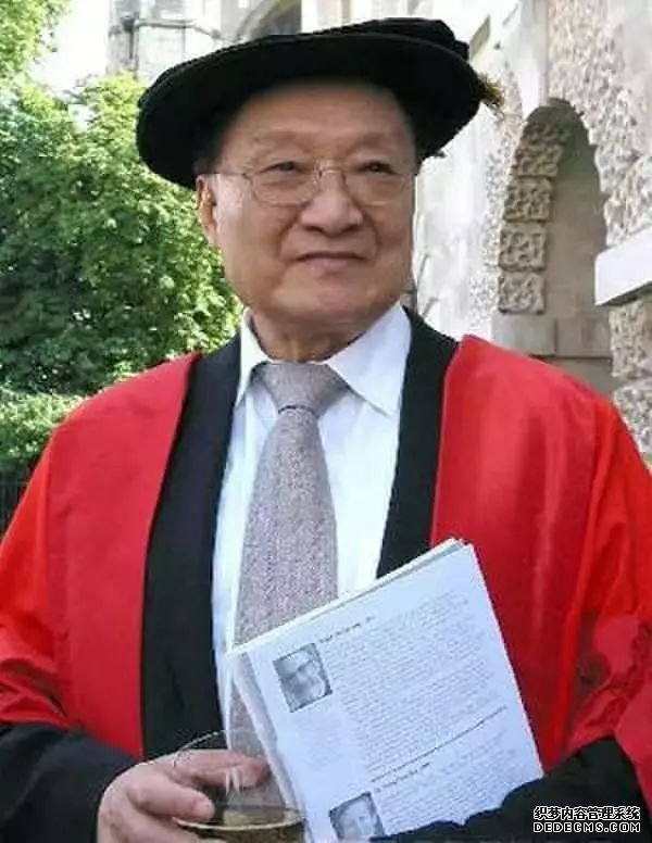 再见，金庸；再见，江湖！今天，重温他的那些