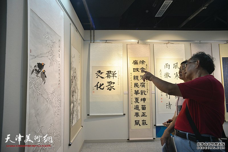 河西区庆“七一”书画展