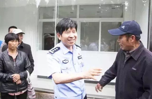 唐明清:做事要公道 做人要厚道