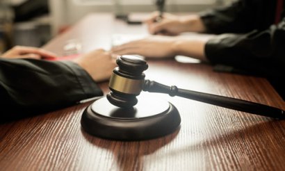 关于法律的名言警句 捍卫法律的名人名言