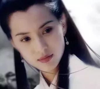 女明星二手交易平台被骗:无视风险提醒,称“