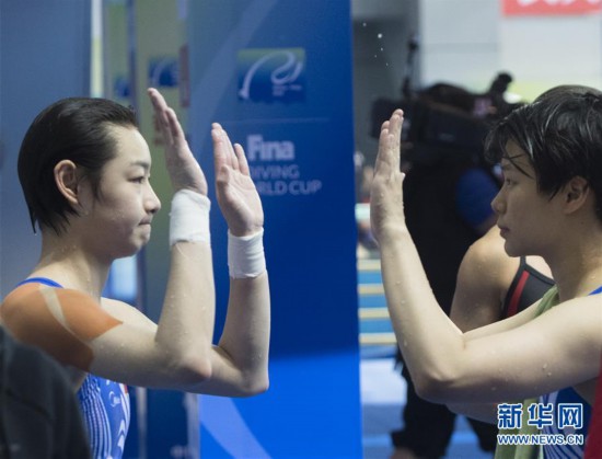 （體育）（4）跳水——世界杯：施廷懋/昌雅妮奪得女雙3米板冠軍